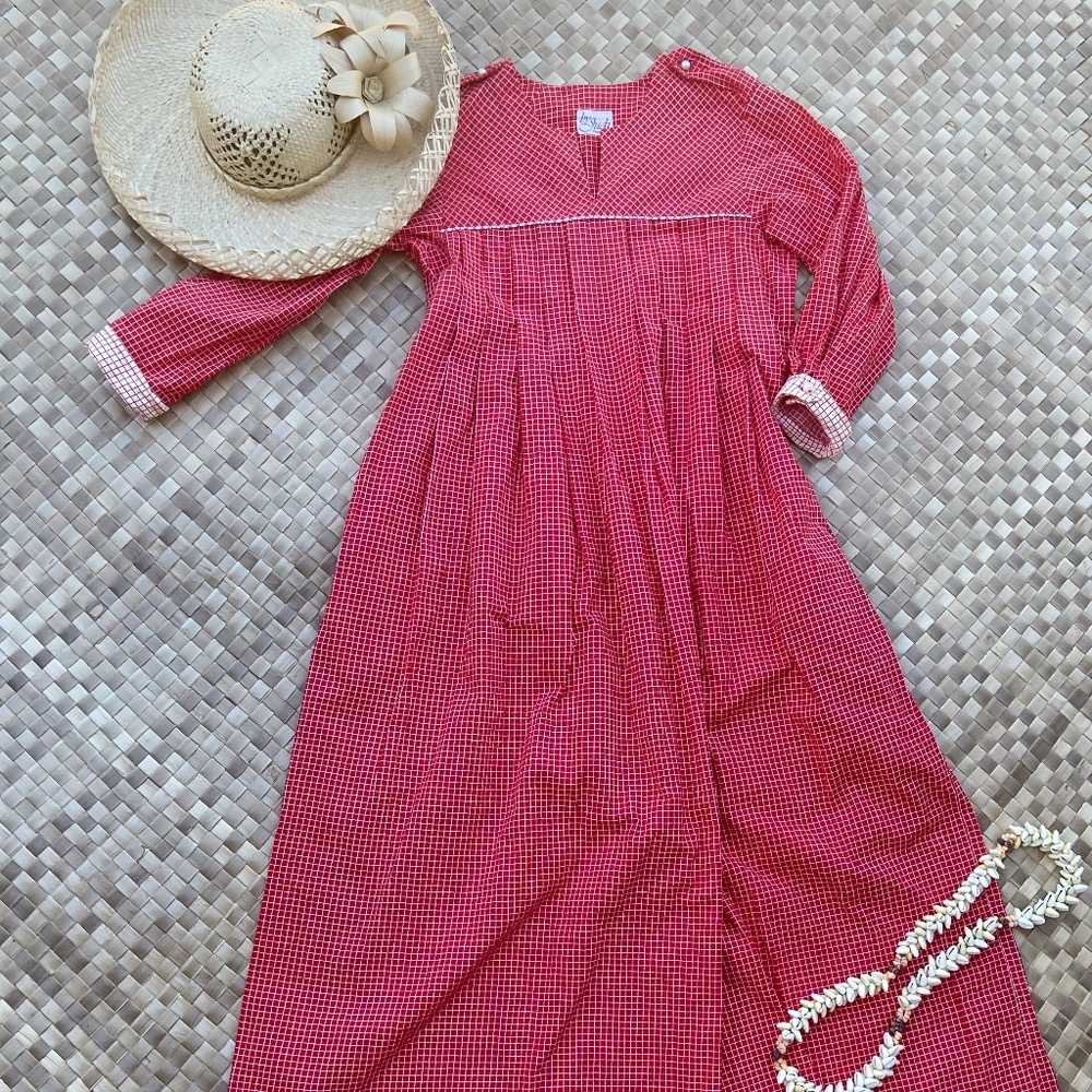 Vintage Muʻumuʻu
